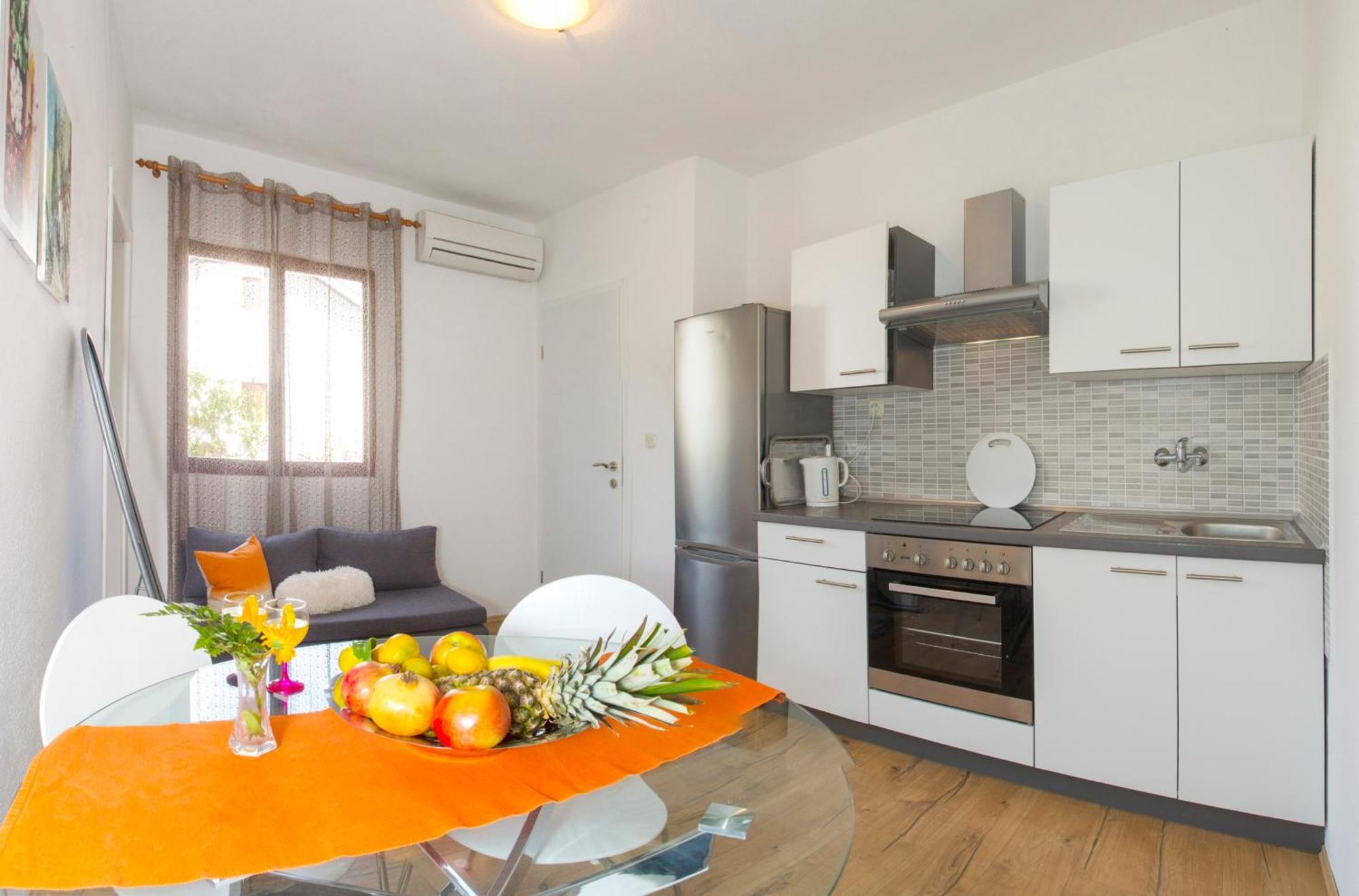 Great Located Family Apartments Marina Bagian luar foto